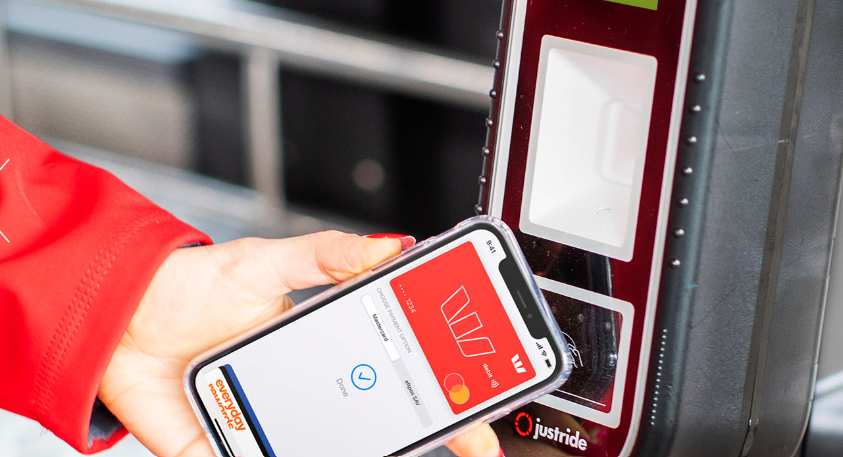 Skybus rolls out contactless payments